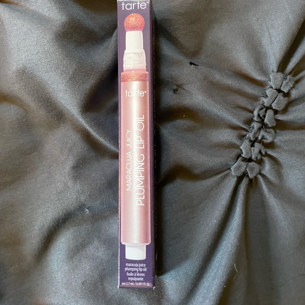 NWT Tarte Maracuja Juicy Plumping Lip Oil In shade "Shimmering Mulberry"